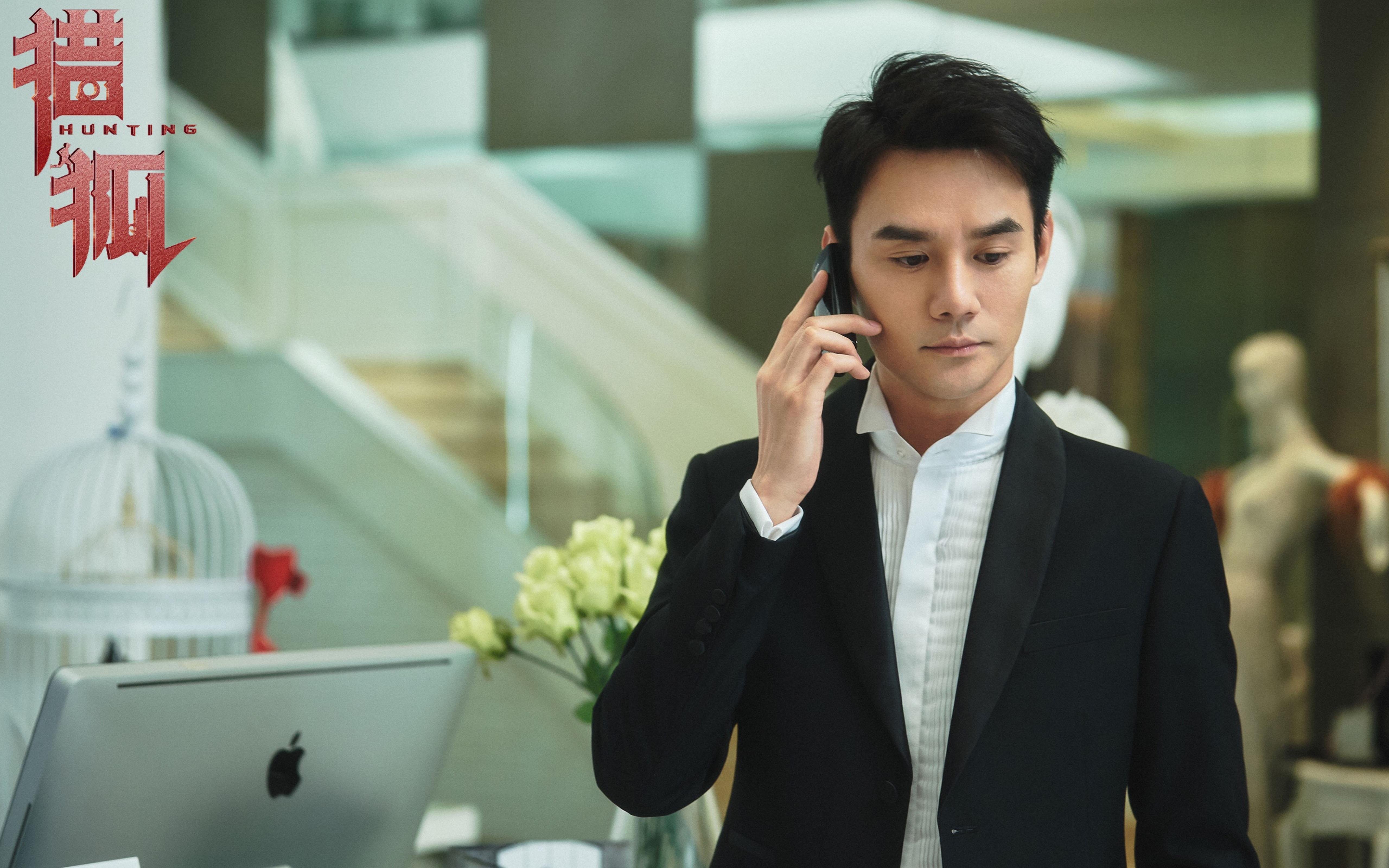 线上赛事与线下盛典联动带来全新观赛体验，线上比赛和线下比赛的优缺点